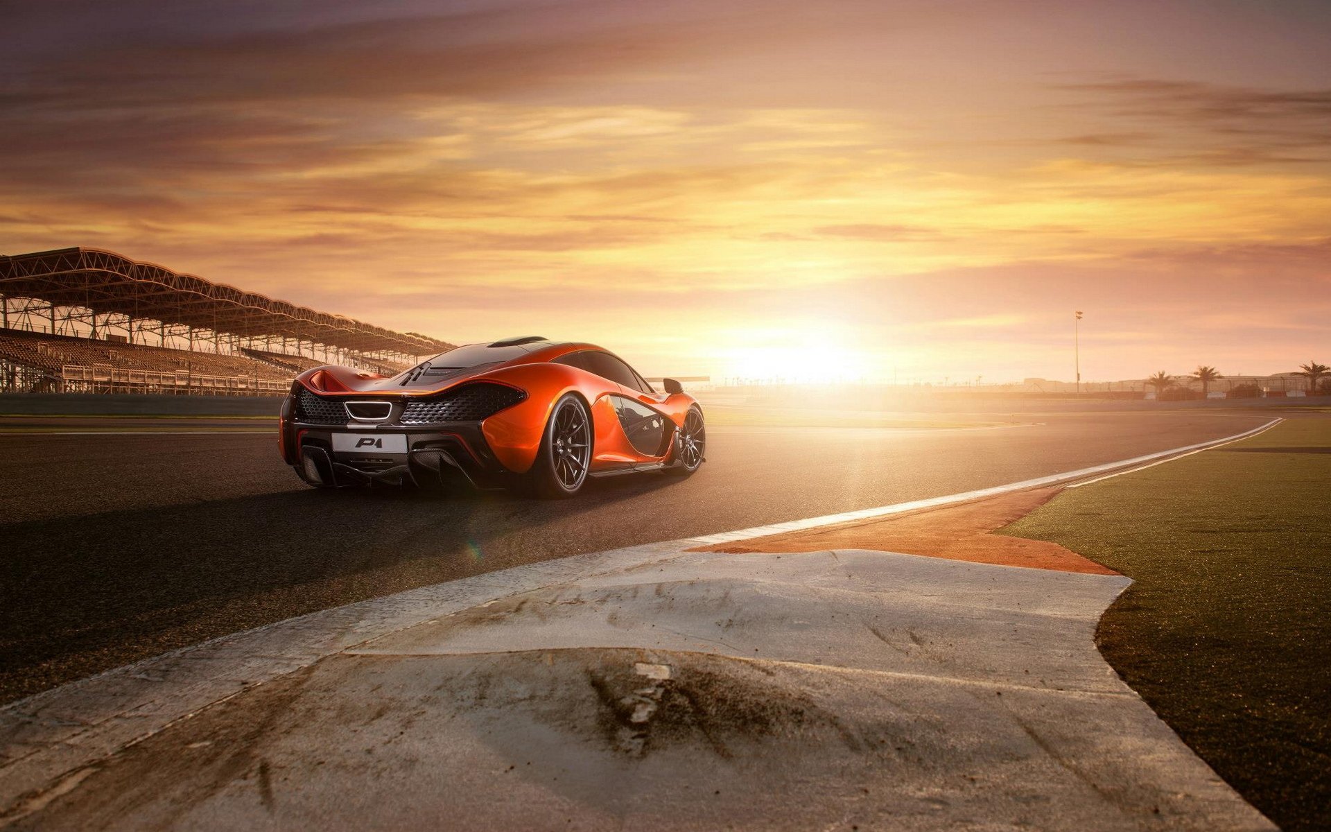 mclaren p1 bahrain supercar mclaren pista tramonto