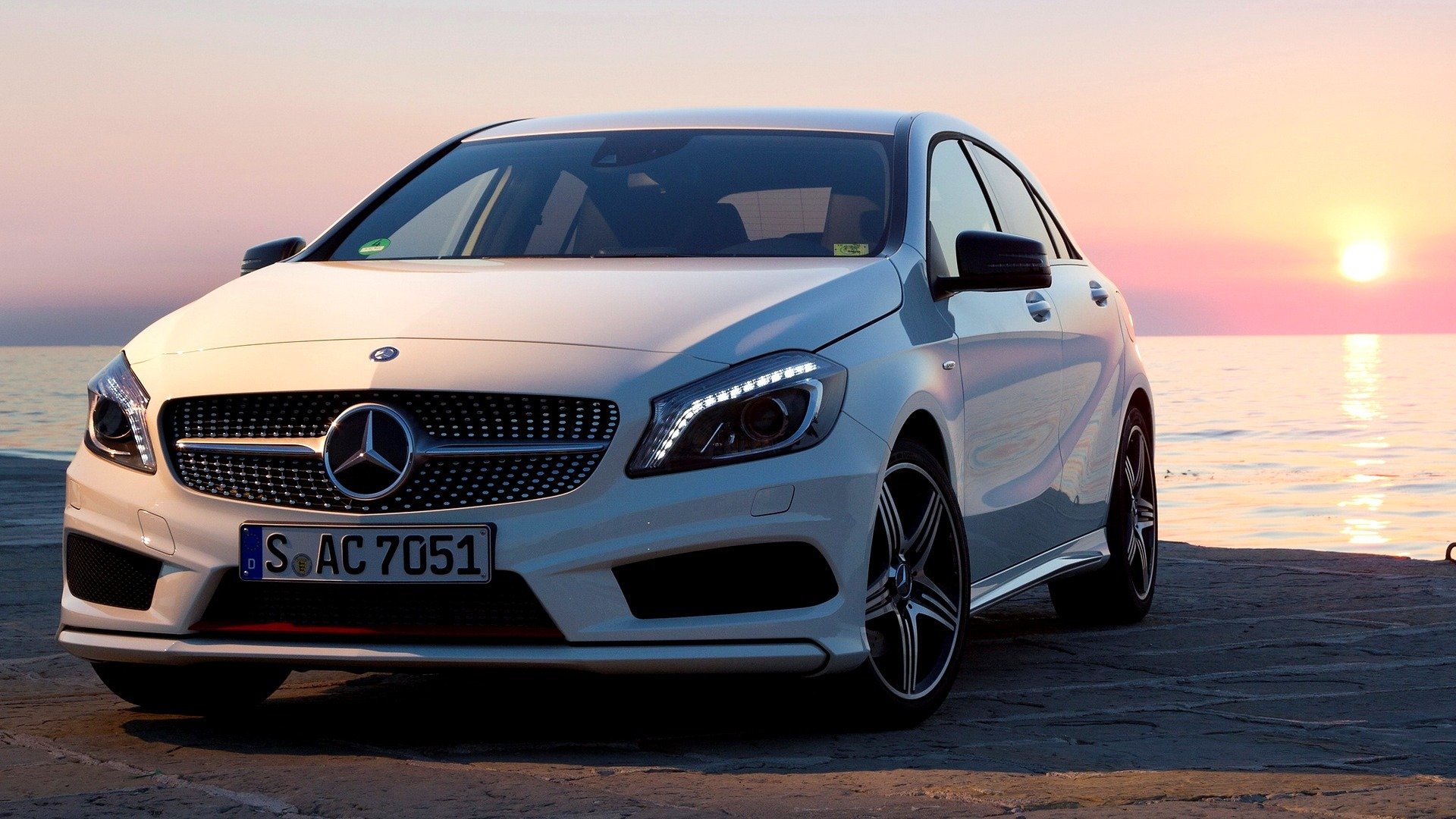 car wallpaper white mercedes a200 amg sport package 2012 wallpaper mercedes amg sunset beautiful car