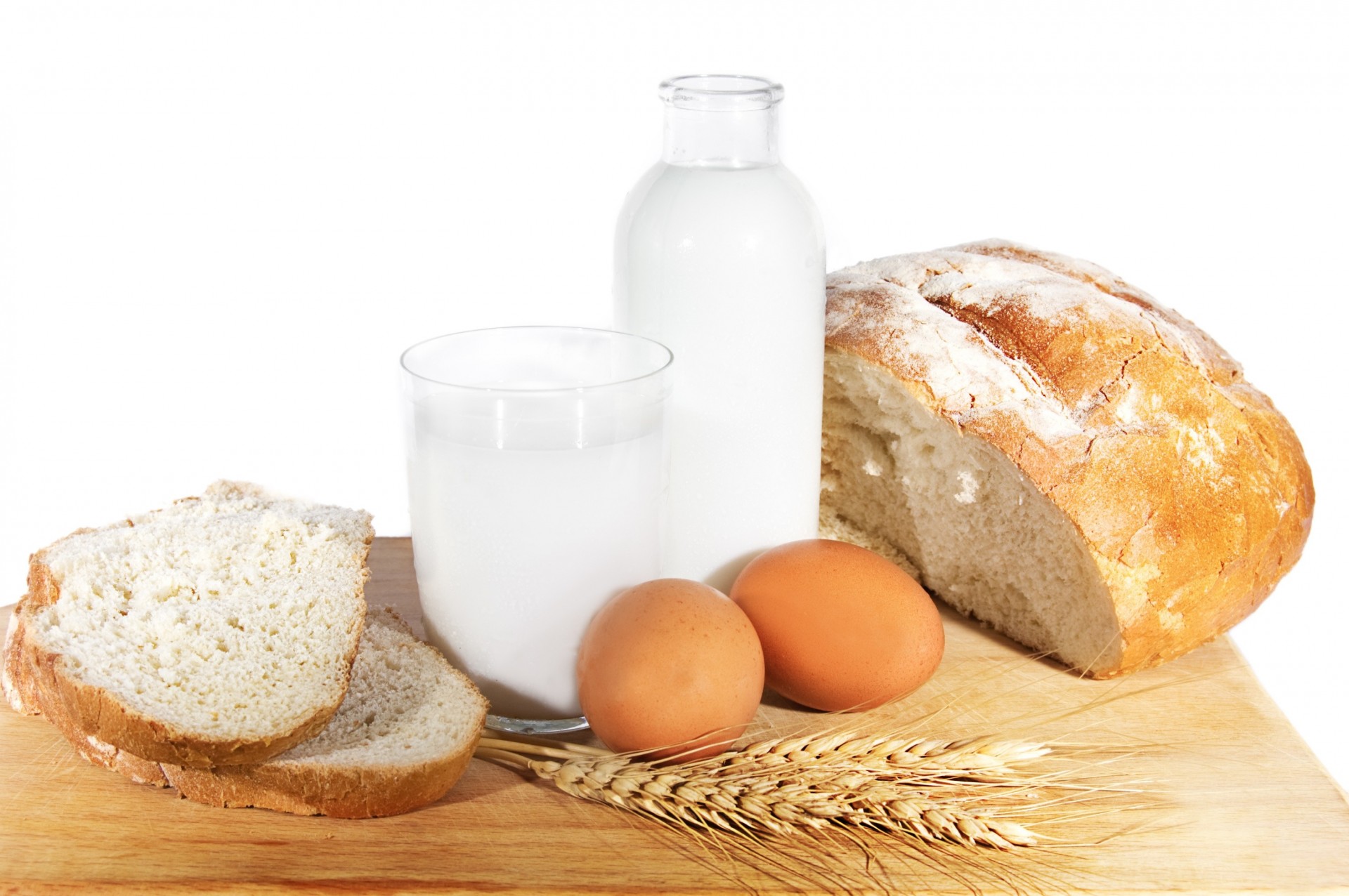 weizen einfaches essen essen brot milch krug eier