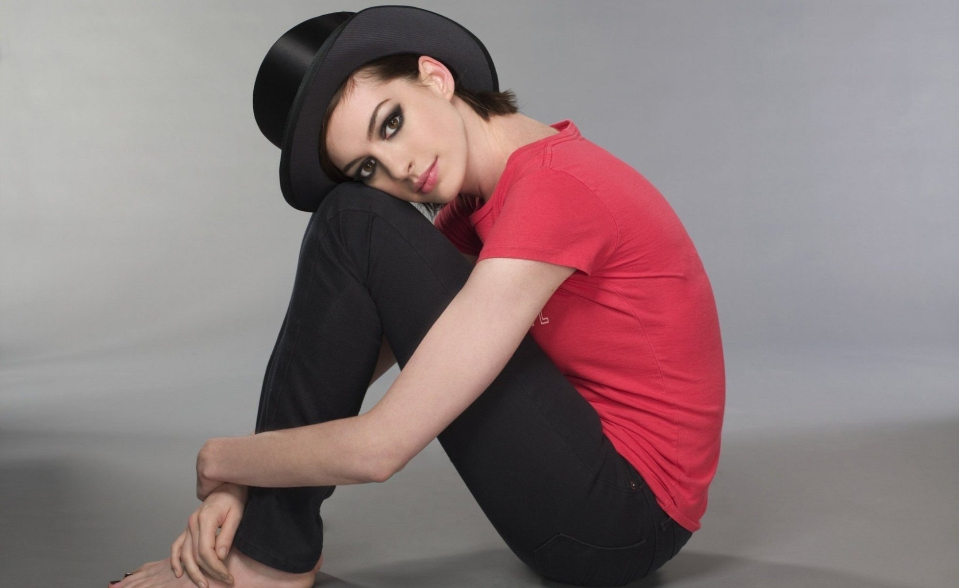 anne hathaway anne hathaway chapeau actrice