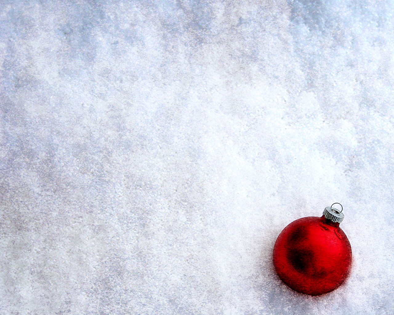 ball snow winter new year