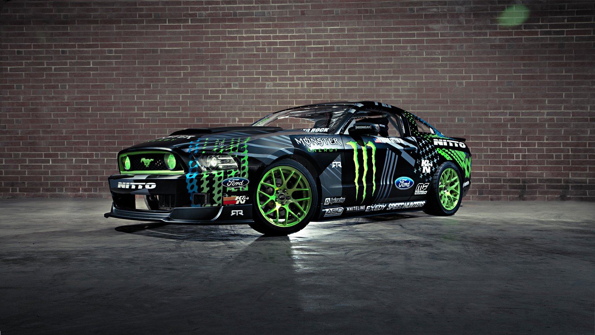 ford mustang rtr drift won jittin jr. monster energy konkurs samochód sportowy czarny zielony ściana