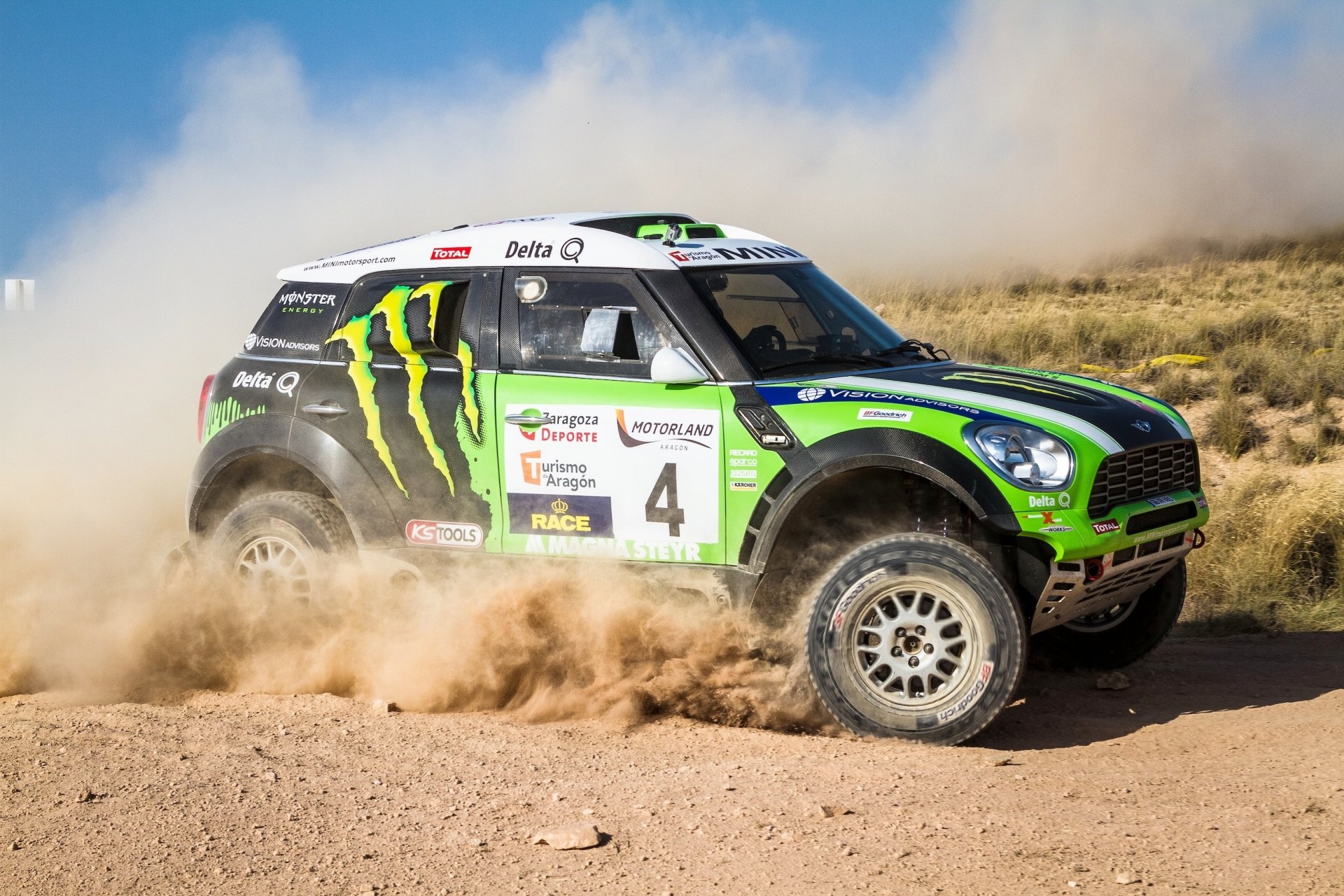 mini cooper mini mini cooper dakar x-raid rally race sport verde polvere auto auto vista laterale giorno suv