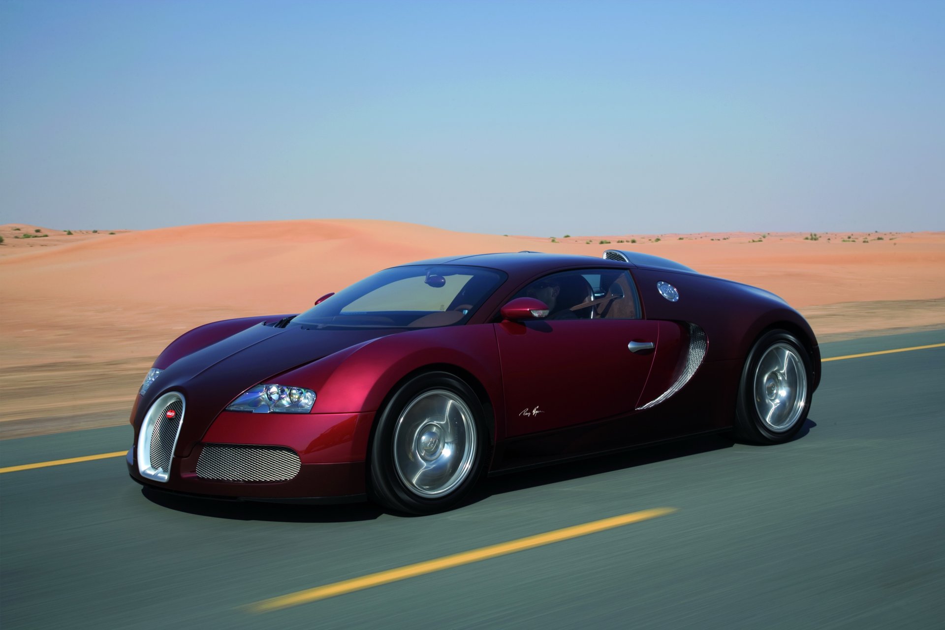 bugatti veyron auto sportiva auto strada deserto sabbia velocità