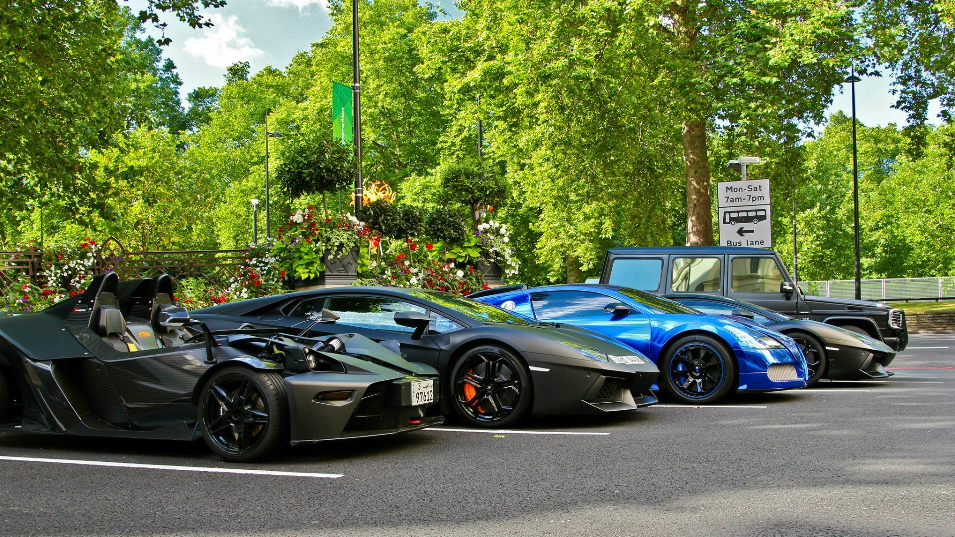 ktm x-bow voiture de sport aventador lp700 - 4 lamborghini supercar bugatti veyron centenaire lamborghini aventador mercedes-benz g55 amg gelintvagen gelik