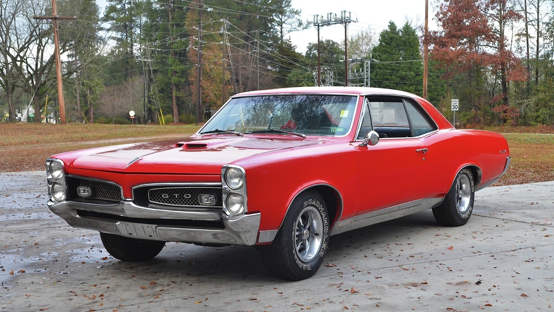 pontiac gto techo duro coupe 1967 coche del músculo rojo pontiac trp rojo techo duro clásico retro coche del músculo