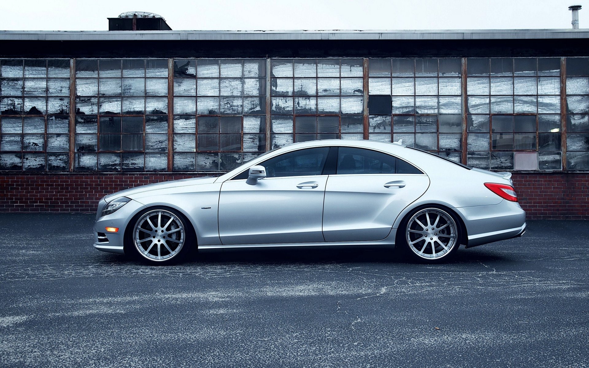 mercedes benz cls 550 argent portes voiture beauté maison