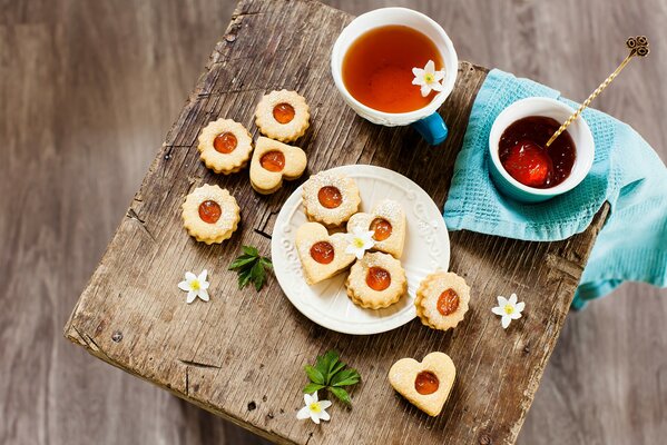 Vous voulez une mouette d herbes avec des biscuits