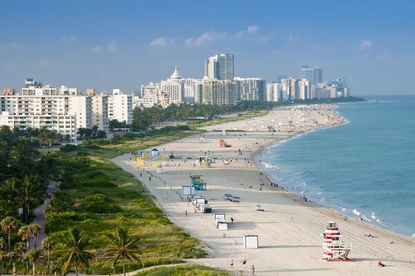 Playa de arena blanca en Miami