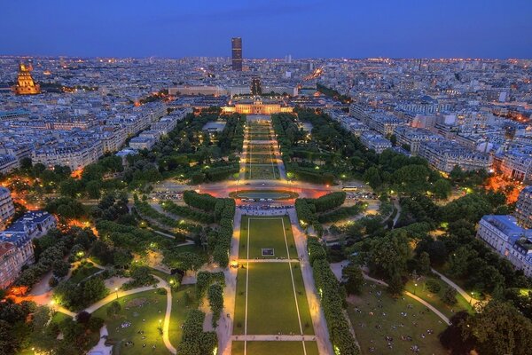 Nacht Paris aus der Vogelperspektive