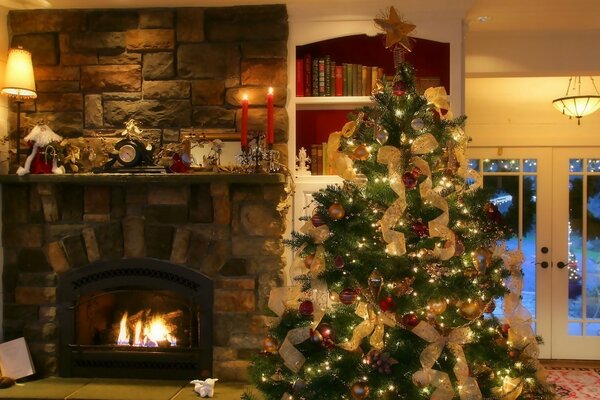 Casa di Capodanno, albero di Natale