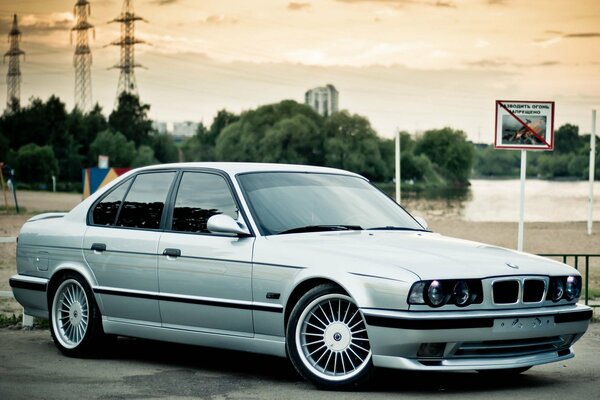 Fond d écran voiture bmw m5