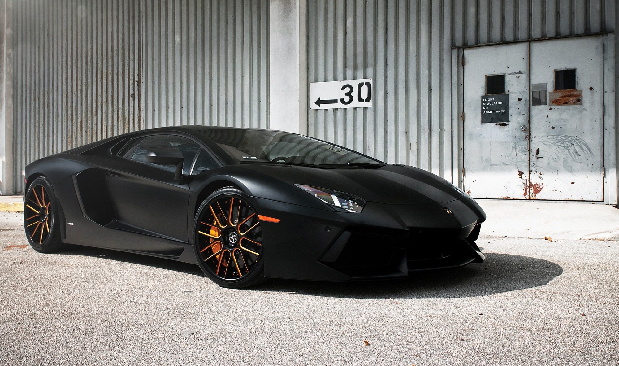 lamborghini aventador lp700-4 negro lamborghini aventador vista lateral llantas edificio puerta puntero