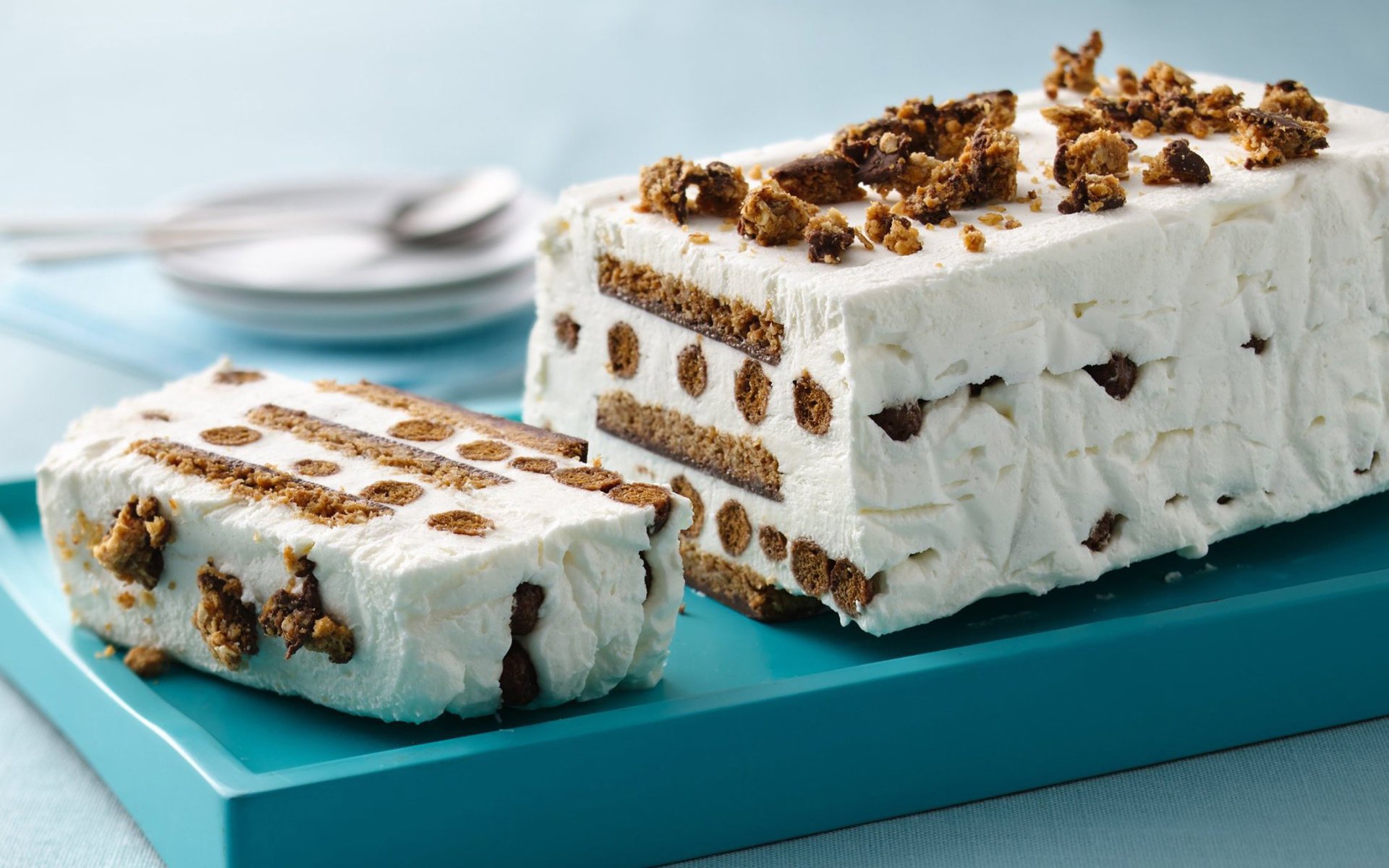 ice cream cake nut