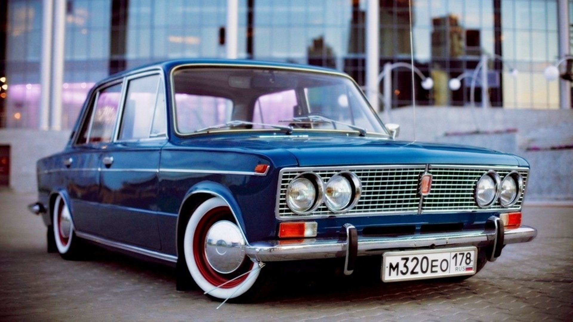 low classic vasen lada lada