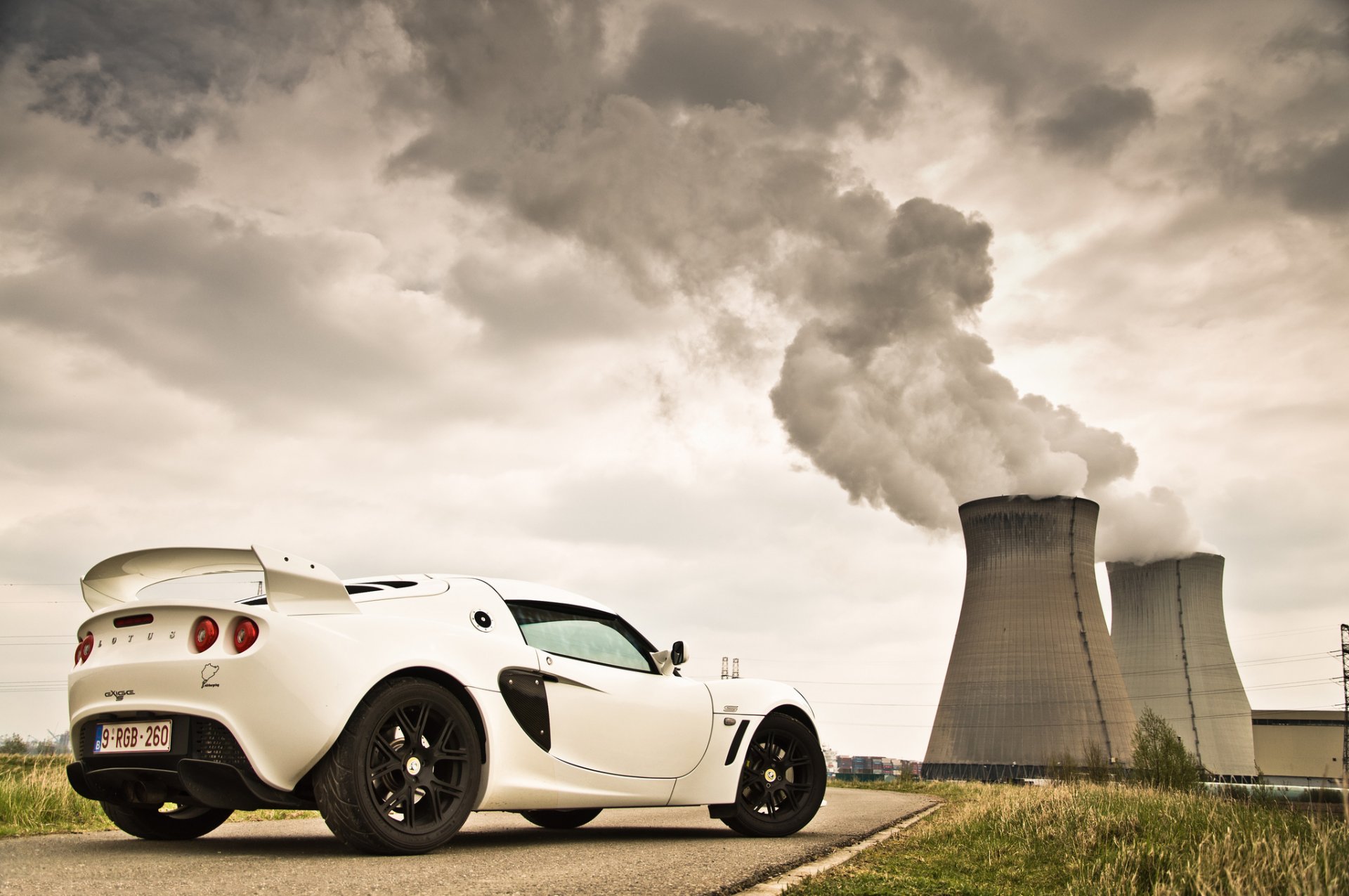 lotus exige s260 station of the tube smoke