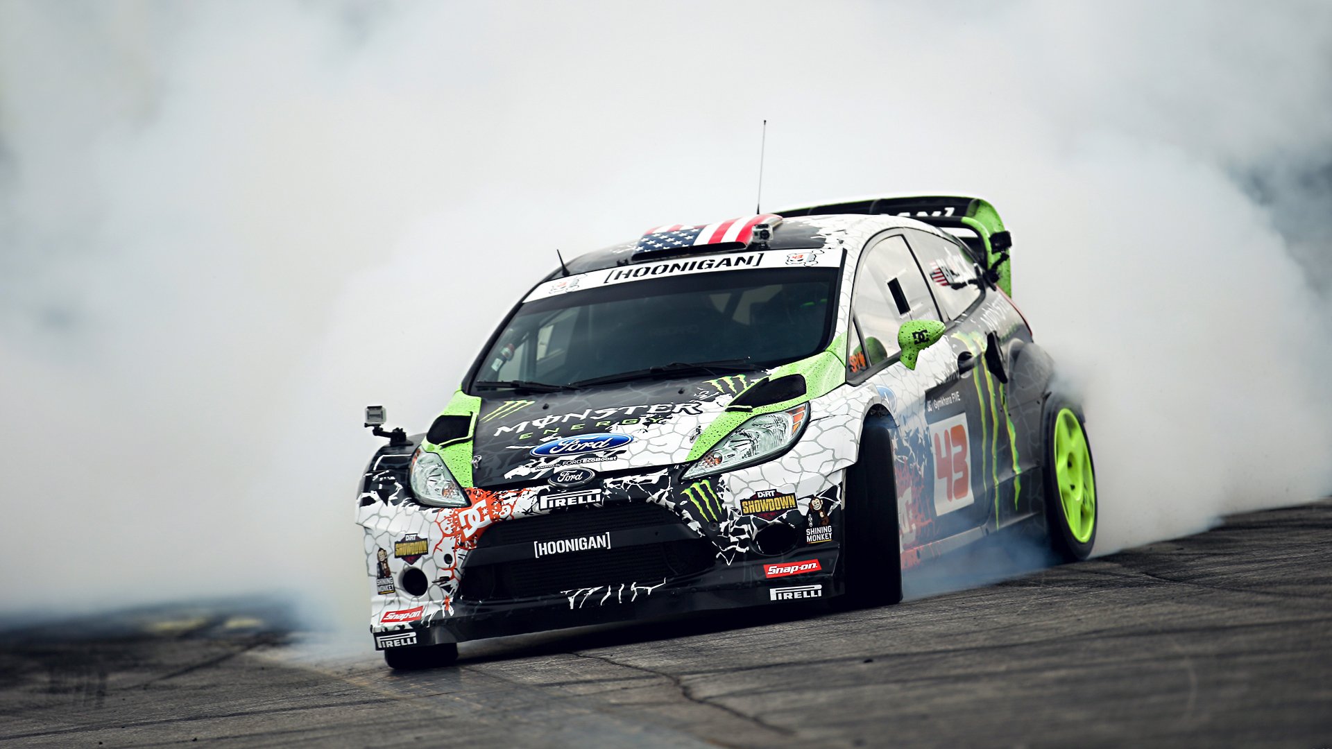 ford fiesta drift tuning samochód sportowy ken block monster energy gymkhana smoke