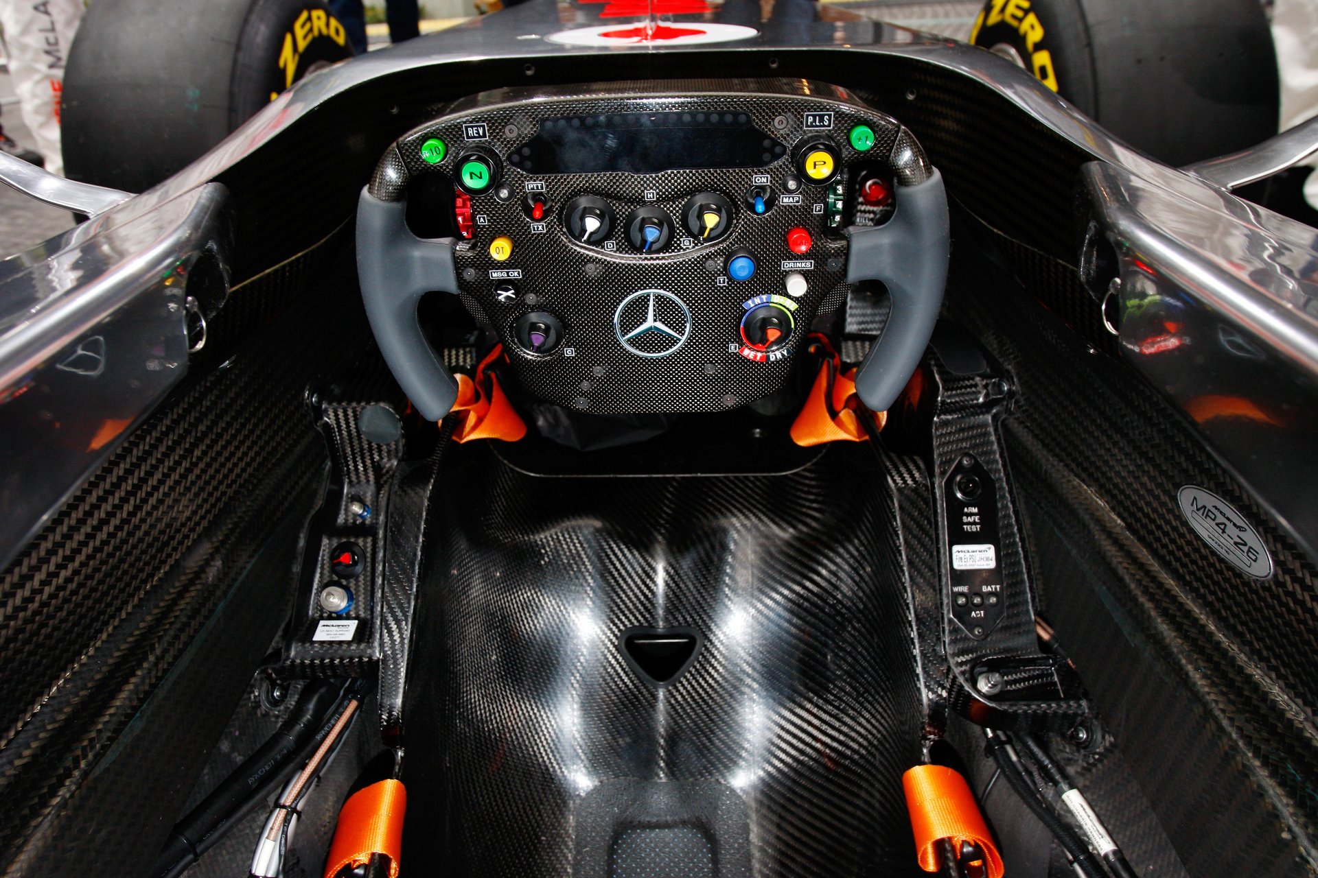 mclaren volante formula 1 formula 1 mercedes auto