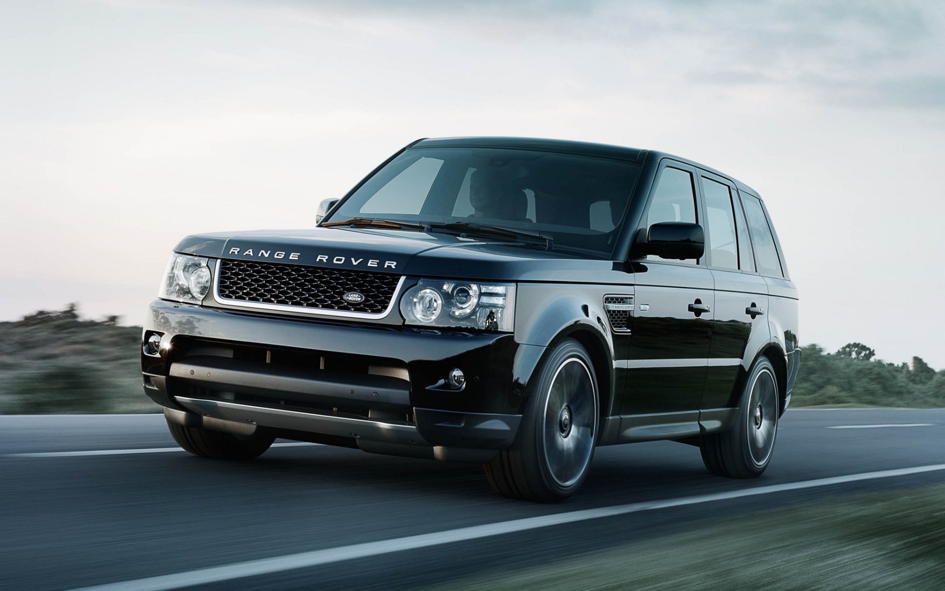 land rover range rover sport black edition land rover renge rover jeep anteriore strada cielo