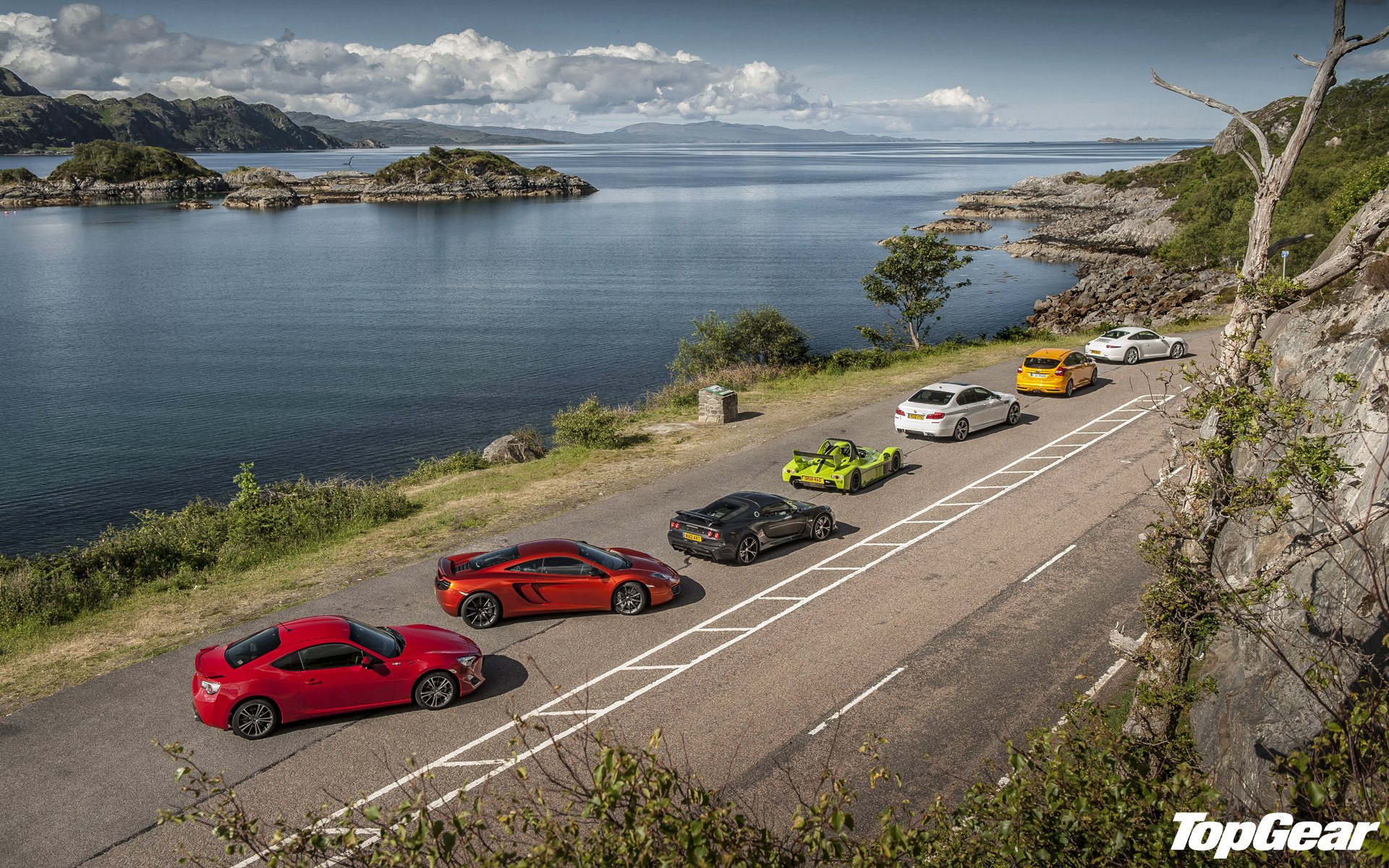 top gear top gear marcia più alta la migliore trasmissione televisiva toyota gt86 mclaren mp4-12c lotus exige s radicale sr3 sl bmw m5 ford focus rs porsche 911 supercar strada costa acqua mostro di loch ness mostro di loch ness nessie cielo