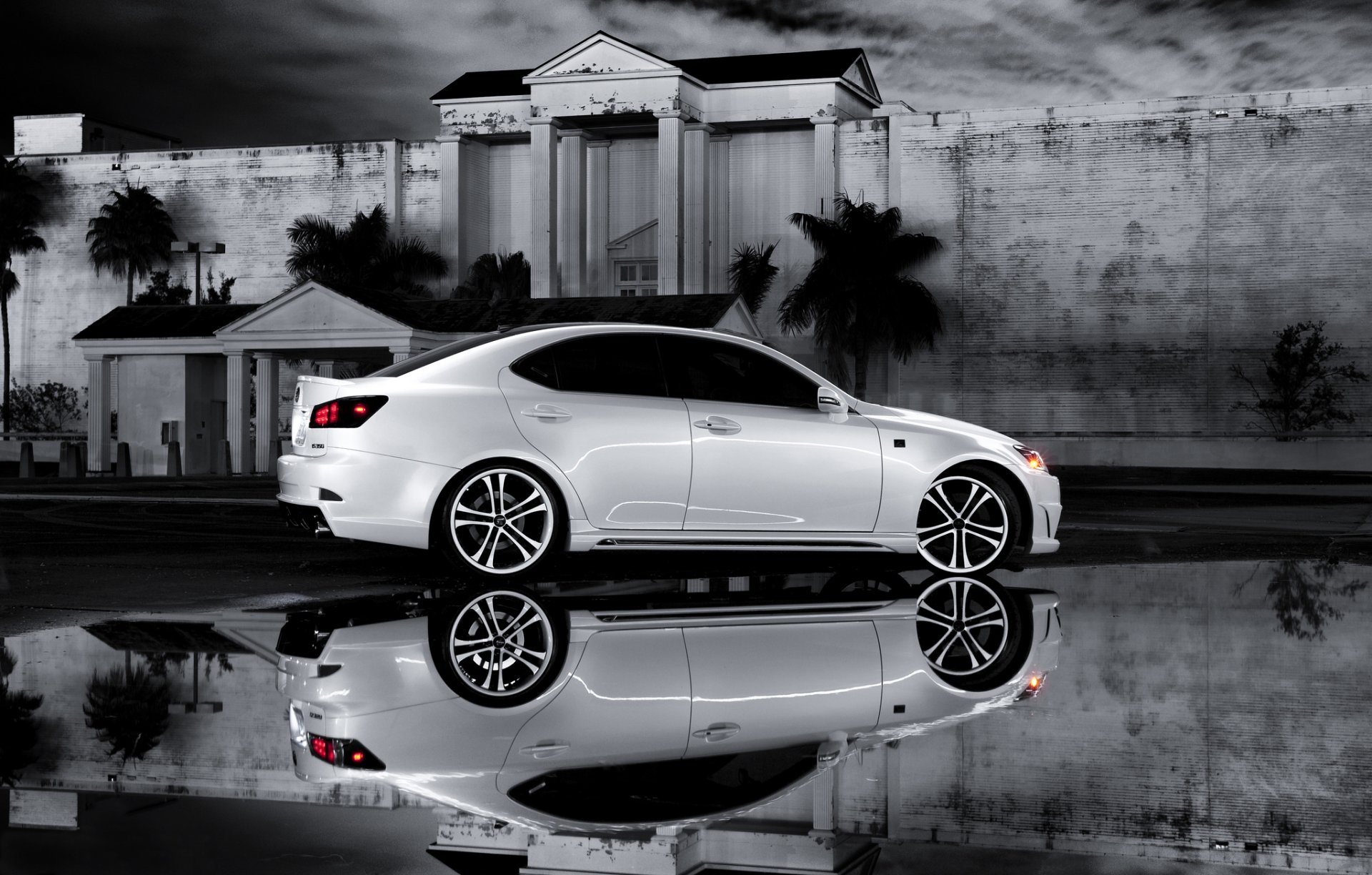 lexus is 350 f sport lexus reflection white b\w photo