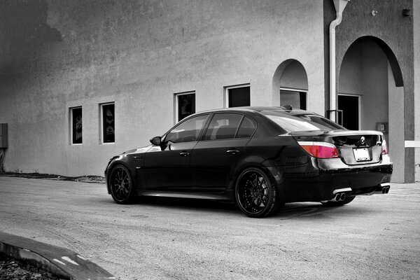 Desktop picture of a black car