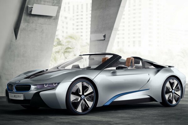 Концепт автомобиля BMW i8 “Spyder”