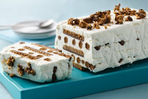 Cottage cheese dessert with nuts and sponge cake