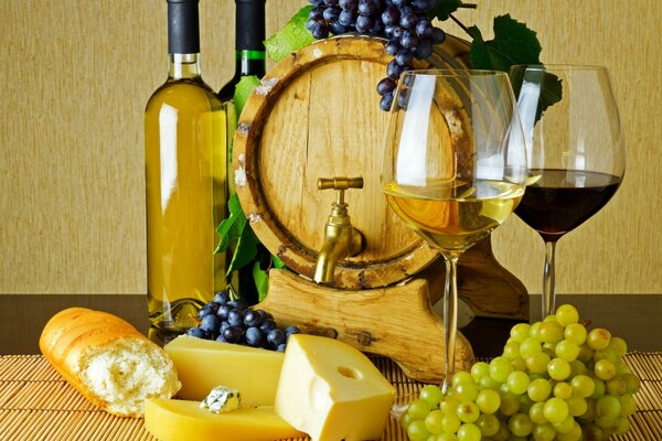 Table with wine and fruit