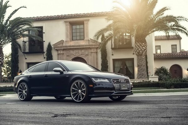 Audi A7 sur la photo d un chalet cool