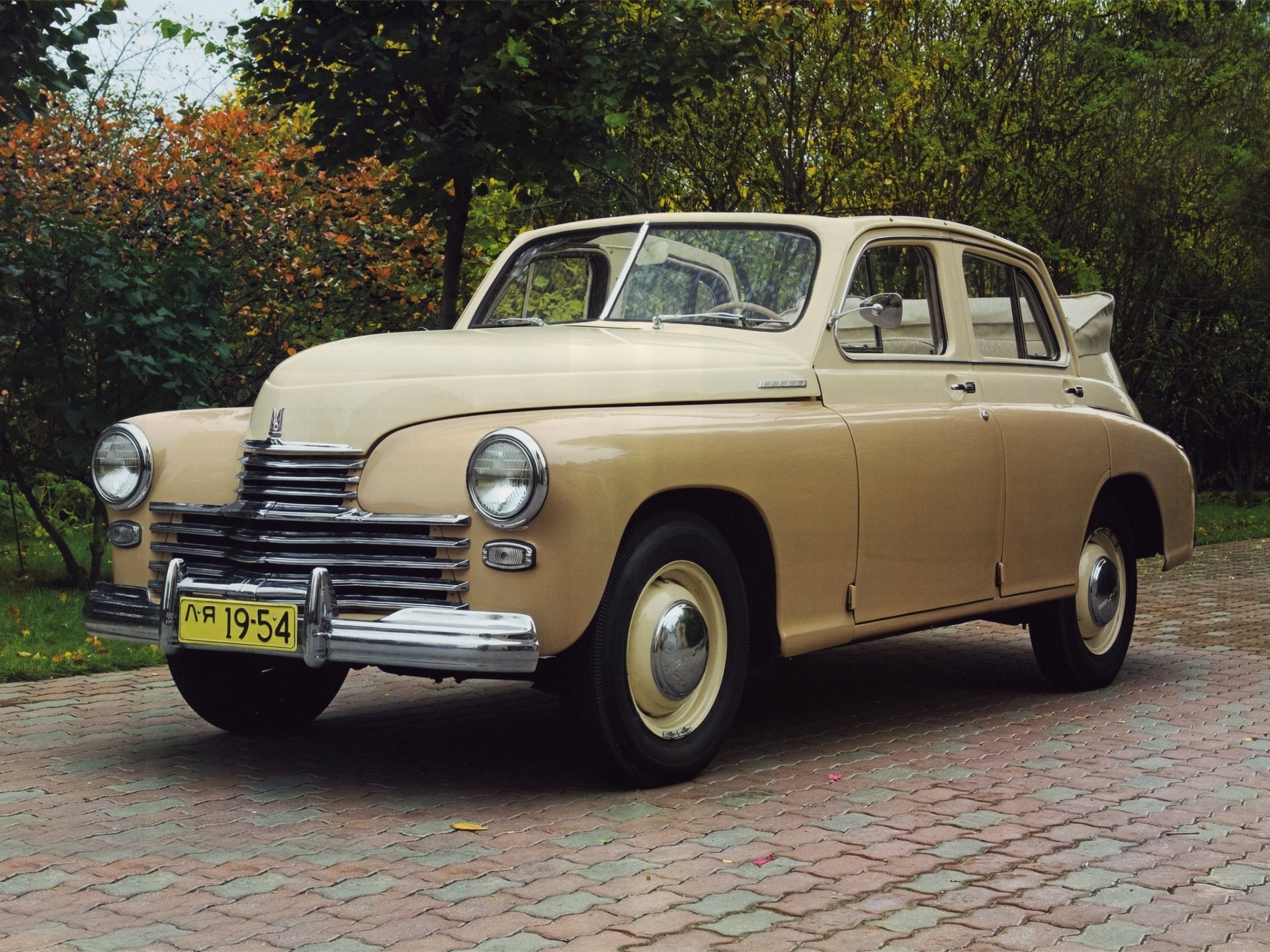 gaz m-20 zwycięstwo kabriolet 1949 klasyczny przód beżowy tło