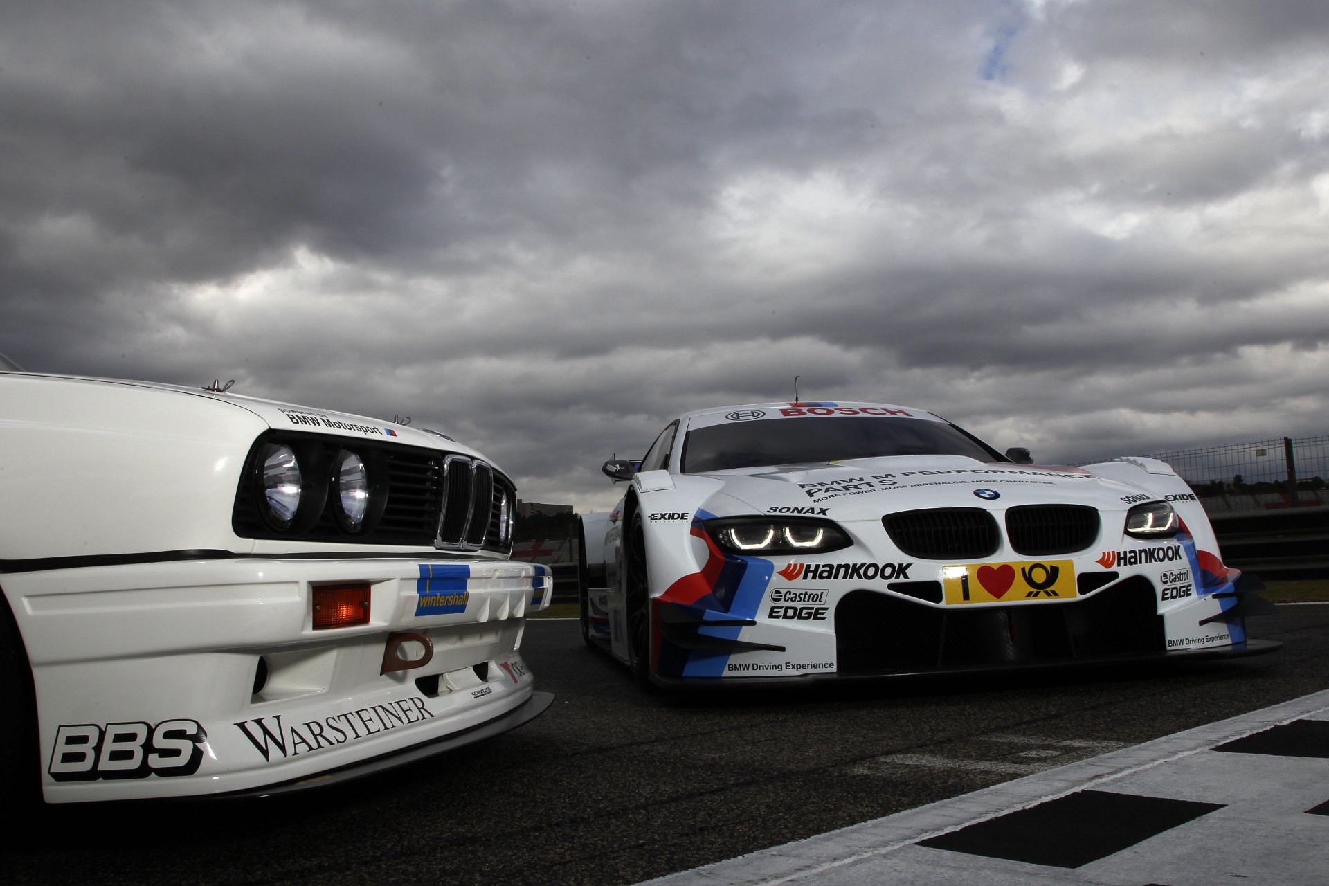 bmw m3 gtr dtm bmw schubkarre rennen auto geschwindigkeit ring spur spur engelsaugen sport bmw m3 m power asphalt lila ausstellung seltenheit schönheit carbon flügel spoiler