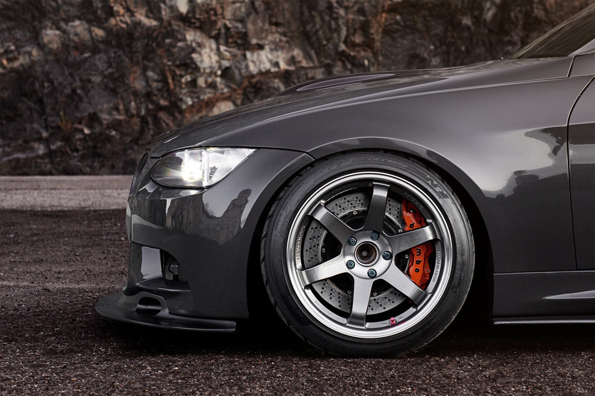 bmw 3 series 335i e90 black bmw disc tire caliper