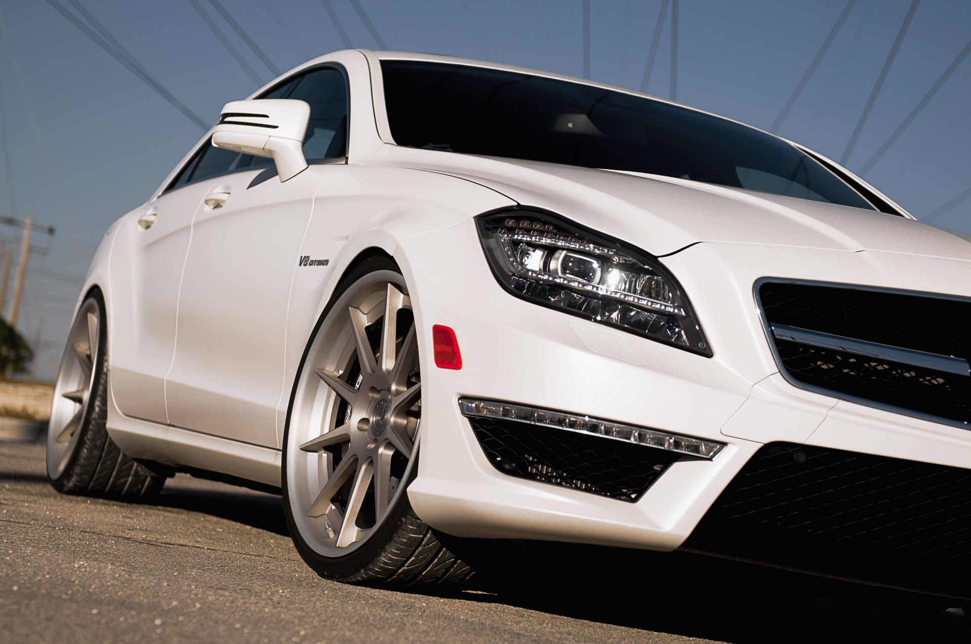 mercedes-benz amg cls-klasse cls 63 c218 bianco mercedes benz anteriore