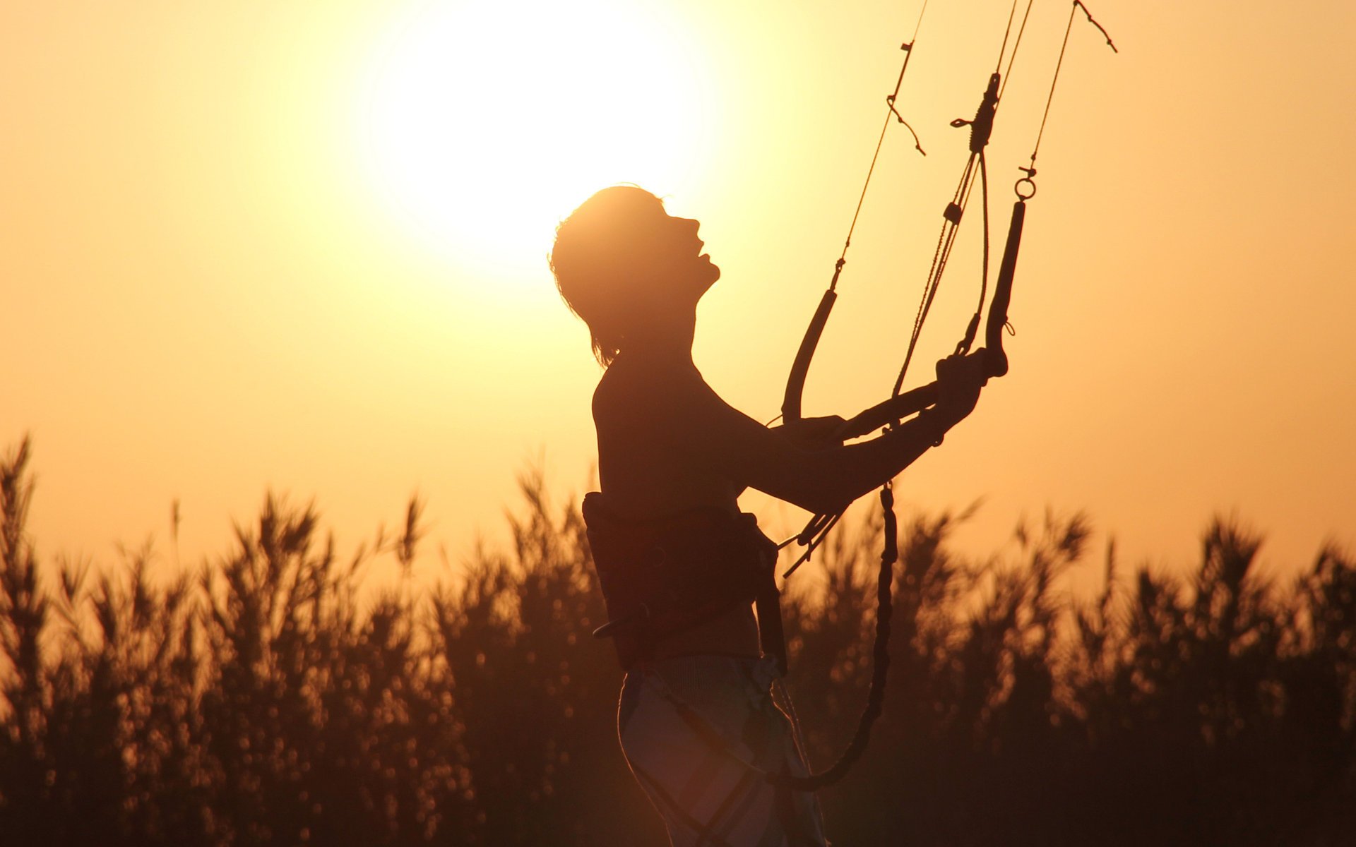 uomo ragazzo ombra sole paracadute silhouette