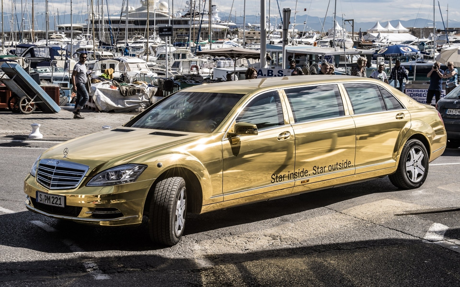 mercedes-benz s-klasse pullman festival de cannes mercedes limusina delantero dorado especial.versión yate fondo