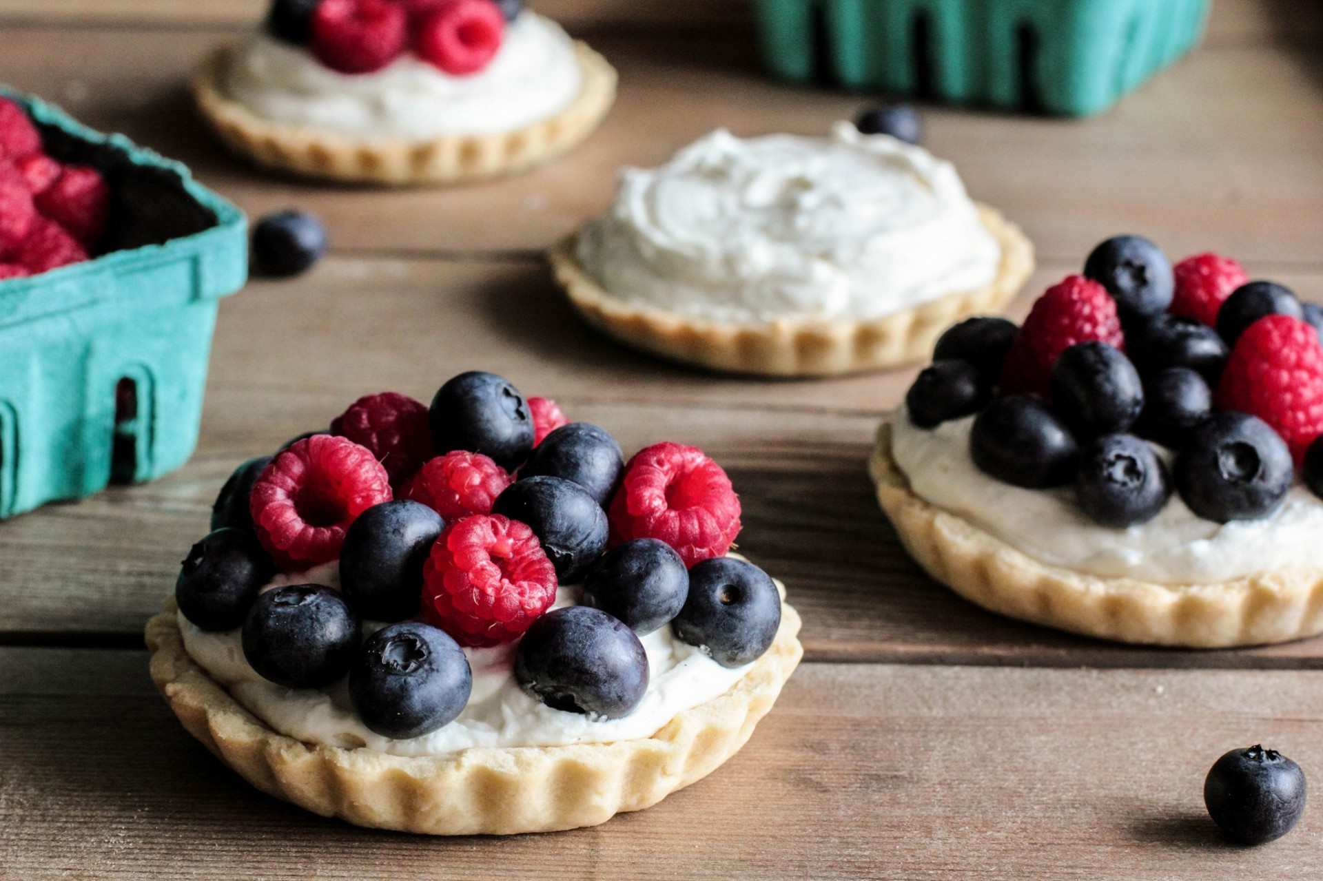 käsekuchen beeren himbeeren blaubeeren