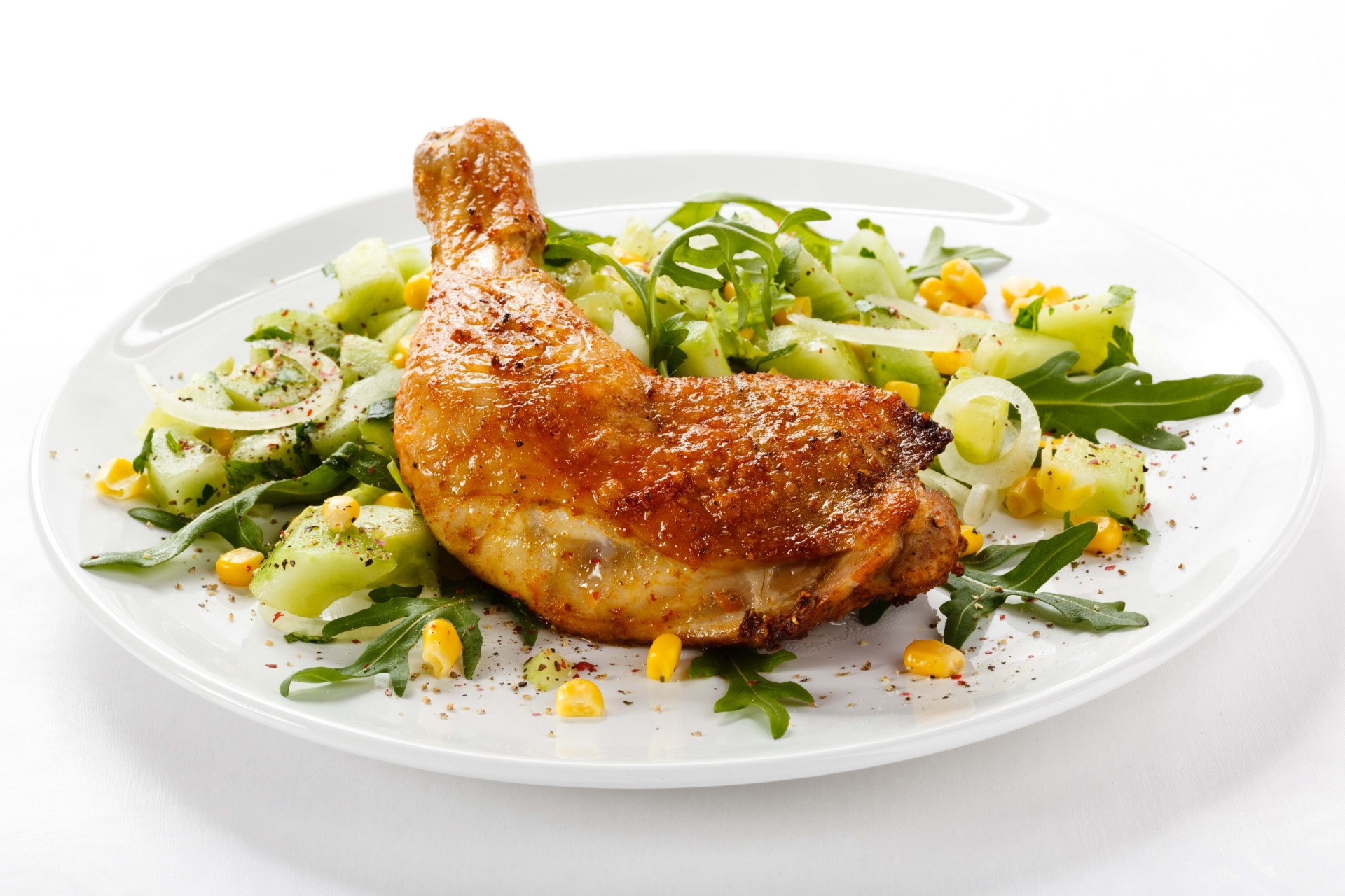 fond blanc plaque verdure poulet