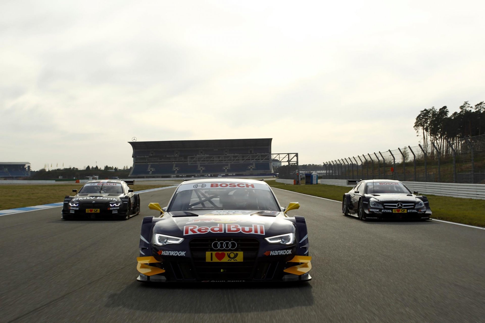 audi a5 dtm dtm 2012 автоспорт ауди трек трасса гонки гонка сиськи красный бык матиас екстрём около синий красный спойлер шлем bmw m3 gtr mercedes-benz бмв беха бэха мерс мерседес amg