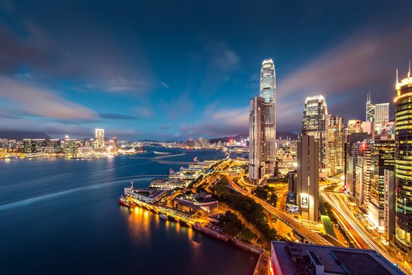 Hong Kong, gratte-ciel, ciel du soir