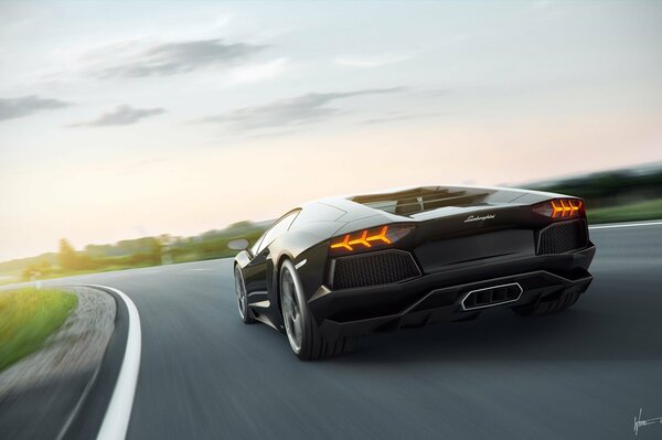 Noir Lamborghini à grande vitesse vole sur la piste