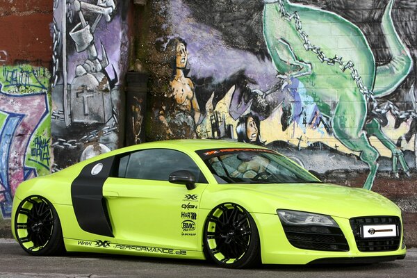 Une nouvelle Audi tuned face aux graffitis