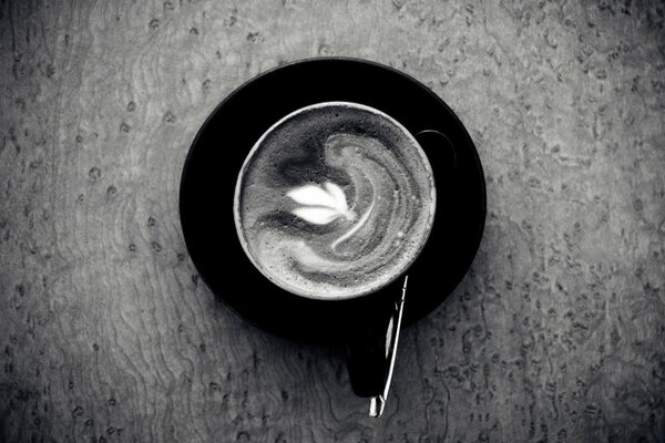 Traitement de tasse de café noir et blanc