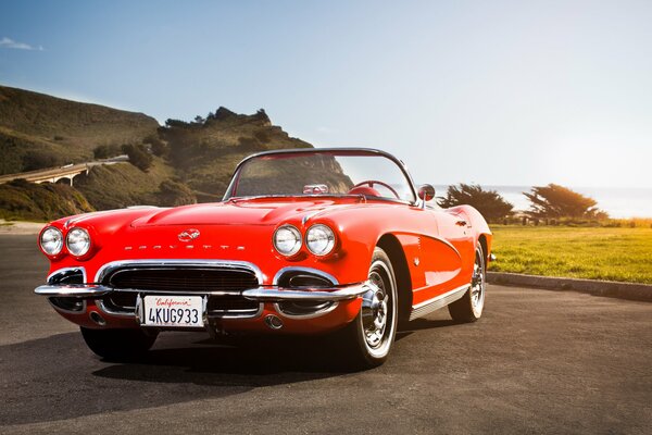 1962 Chevrolet Corvette rosso brillante California macchina da sogno