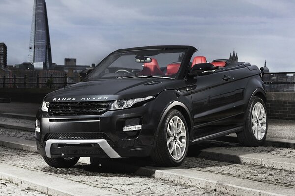 Gris evoque convertible en los escalones