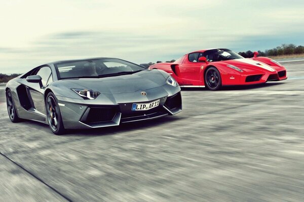 El aventador lp700-4 lamborghini y ferrari enzo