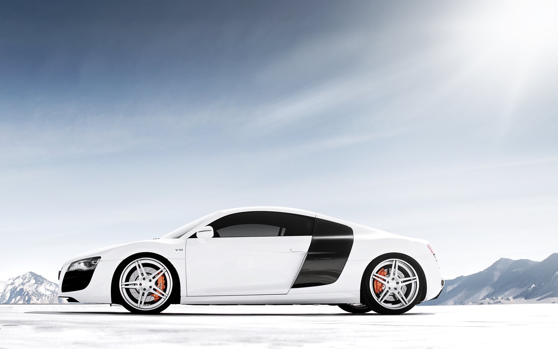 audi r8 v10 audi r8 b10 superdeportivo blanco vista lateral tuning llantas montañas cielo