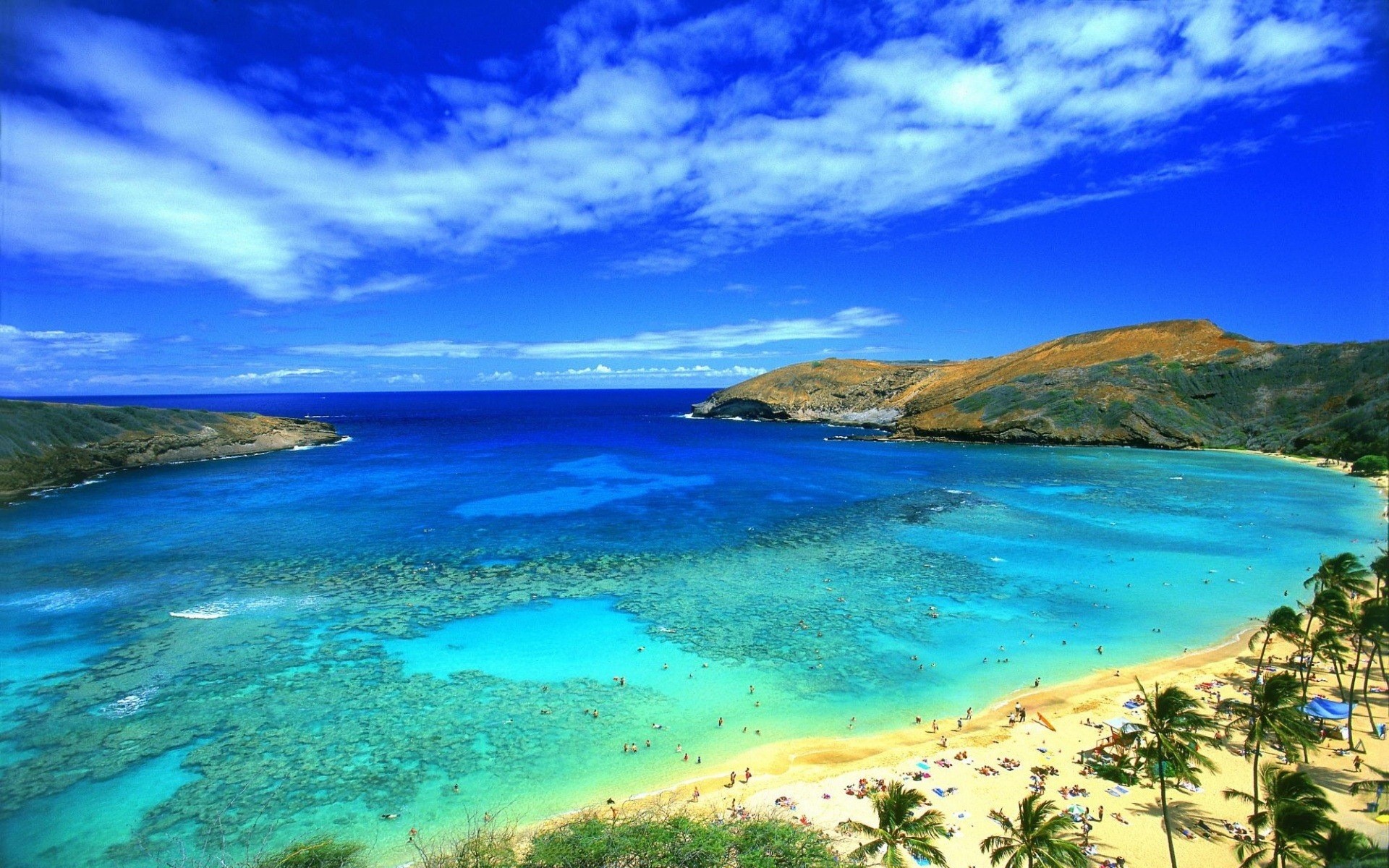 mer plage ciel montagnes