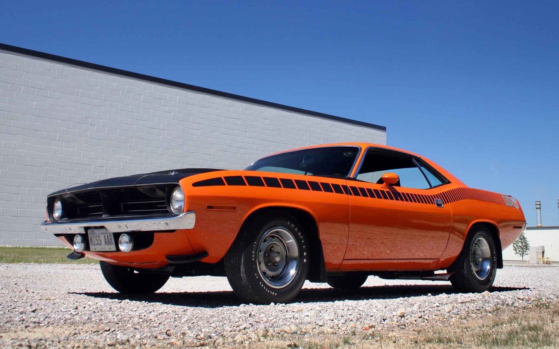 plymouth aar cuda aar kuda anteriore muscle car muscle car arancione classico cielo