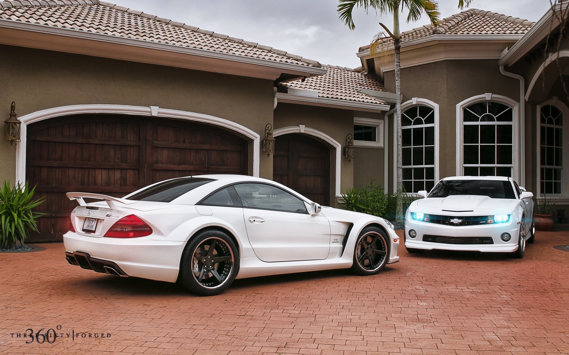 mercedes-benz sl65 amg chevrolet camaro ss mercedes sl65 amg chevrolet camaro ss bianco muscle car muscle car casa